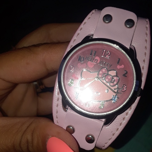 Hello  kitty watch - Picture 3 of 3